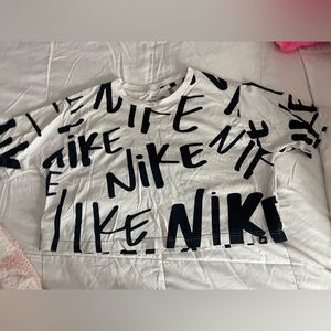 Women’s nike crop top